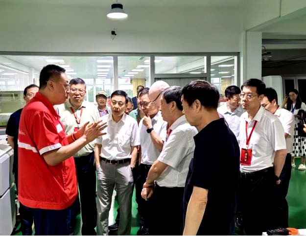 院士專家走進(jìn)奧龍